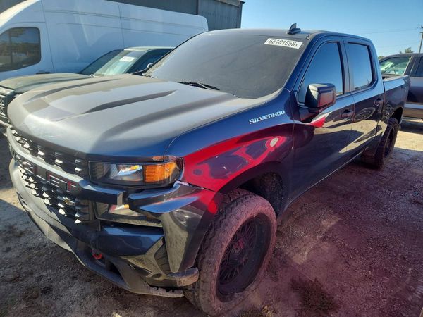 2021 CHEVROLET SILVERADO Custom — Front 3/4