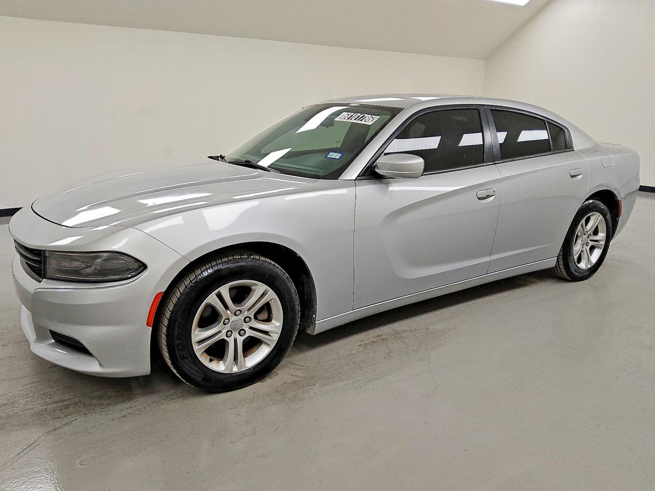 2019 DODGE CHARGER SXT — Front 3/4