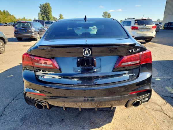 2018 ACURA TLX