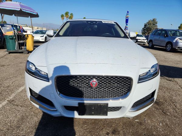 2018 JAGUAR XF Portfolio LE