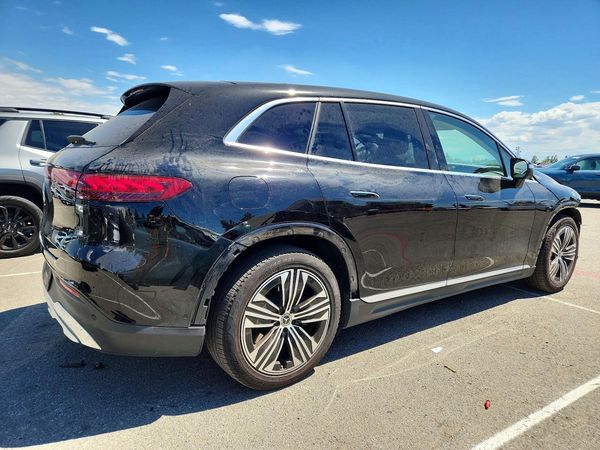 2023 MERCEDES-BENZ EQS SUV