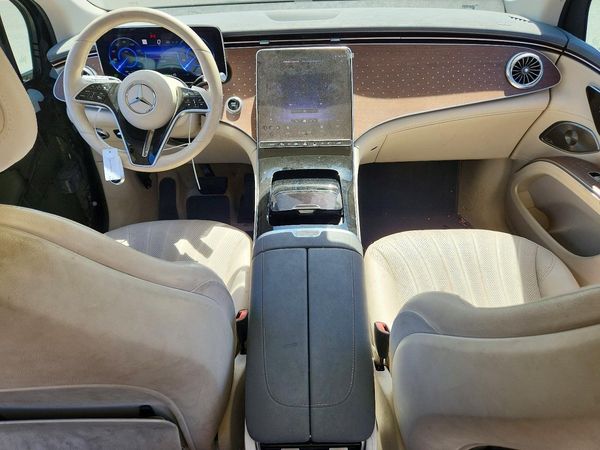 2023 MERCEDES-BENZ EQS SUV