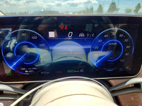 2023 MERCEDES-BENZ EQS SUV