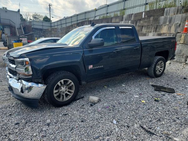 2017 CHEVROLET SILVERADO LT