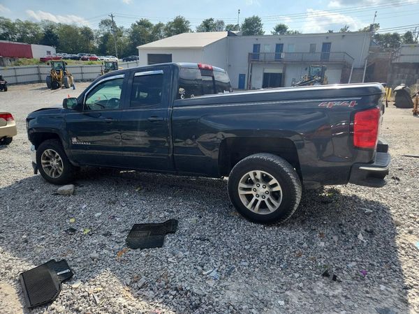 2017 CHEVROLET SILVERADO LT