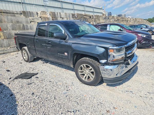 2017 CHEVROLET SILVERADO LT