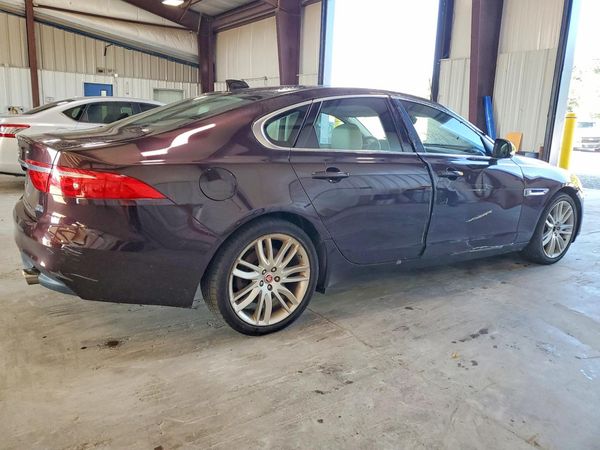 2017 JAGUAR XF Prestige