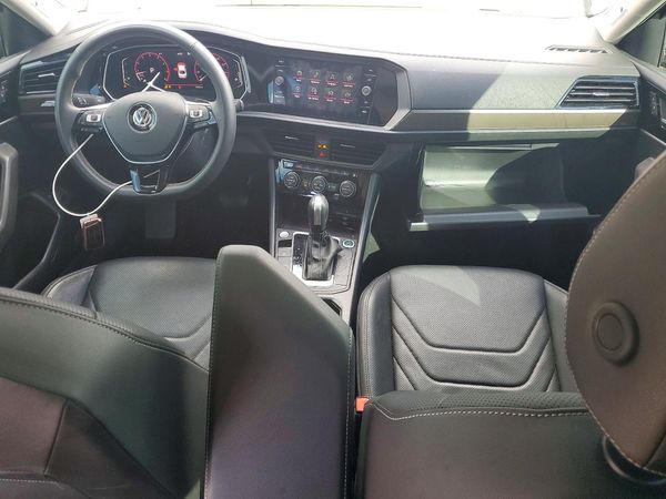 2021 VOLKSWAGEN JETTA