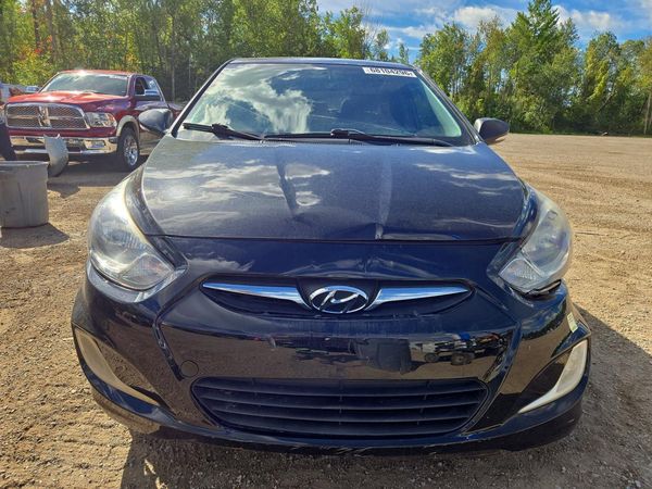 2013 HYUNDAI ACCENT GLS Premium/ SE