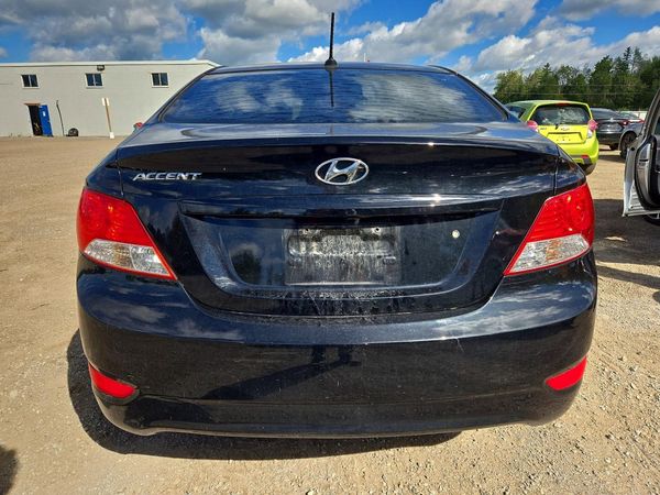2013 HYUNDAI ACCENT GLS Premium/ SE