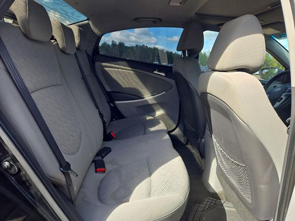 2013 HYUNDAI ACCENT GLS Premium/ SE