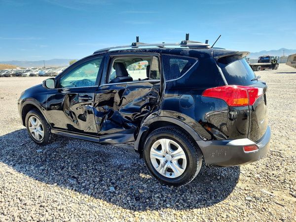 2015 TOYOTA RAV4 LE (X Grade)