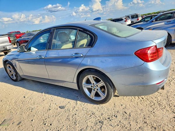 2015 BMW 320