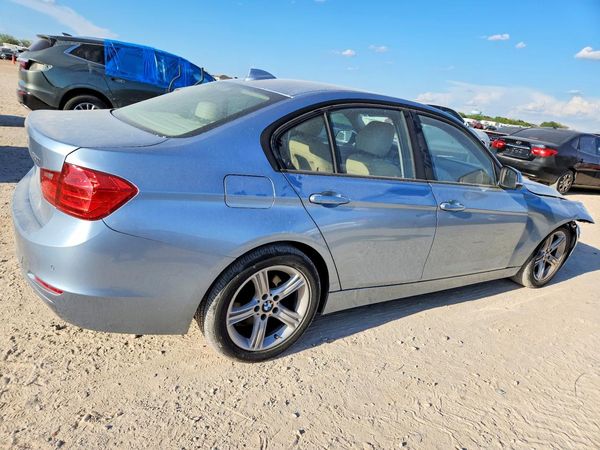 2015 BMW 320