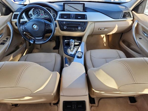 2015 BMW 320
