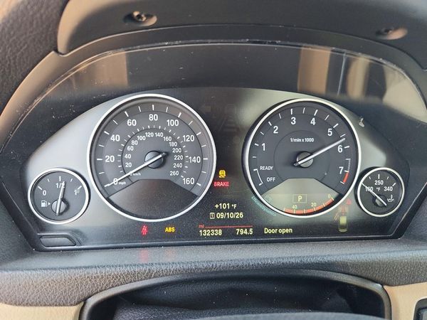 2015 BMW 320