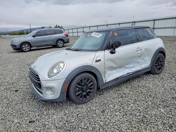 2017 MINI COOPER