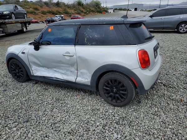 2017 MINI COOPER