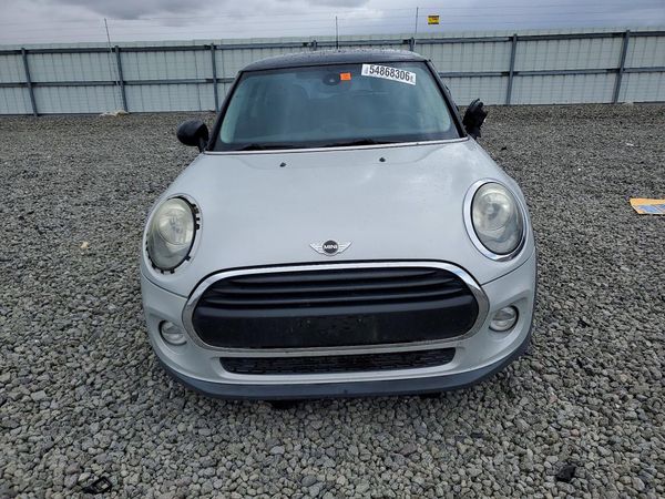 2017 MINI COOPER
