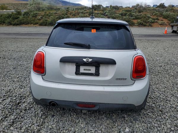2017 MINI COOPER