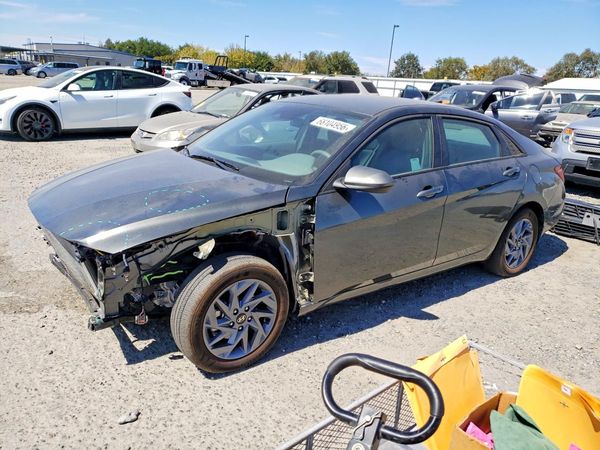 2026 HYUNDAI ELANTRA — DSFA — Front 3/4