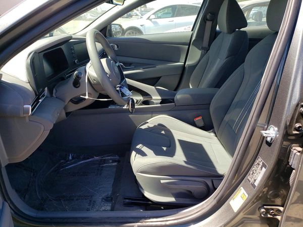 2026 HYUNDAI ELANTRA — DENT