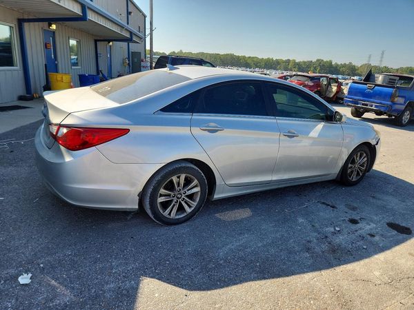 2012 HYUNDAI SONATA Middle-low level
