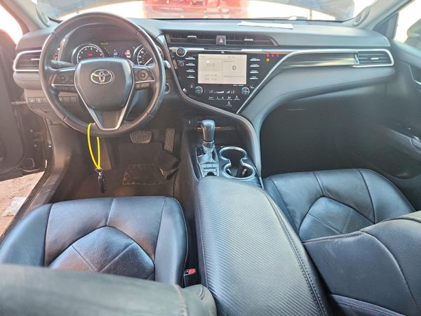 2018 TOYOTA CAMRY