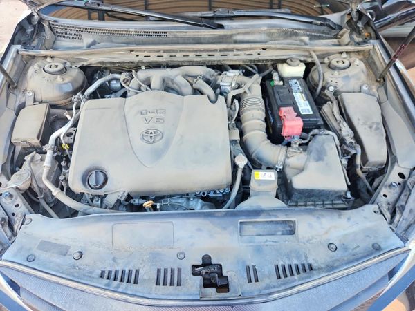 2018 TOYOTA CAMRY
