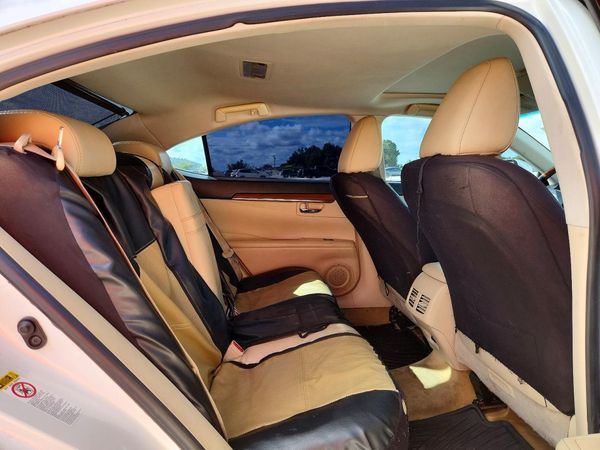 2013 LEXUS ES 300h