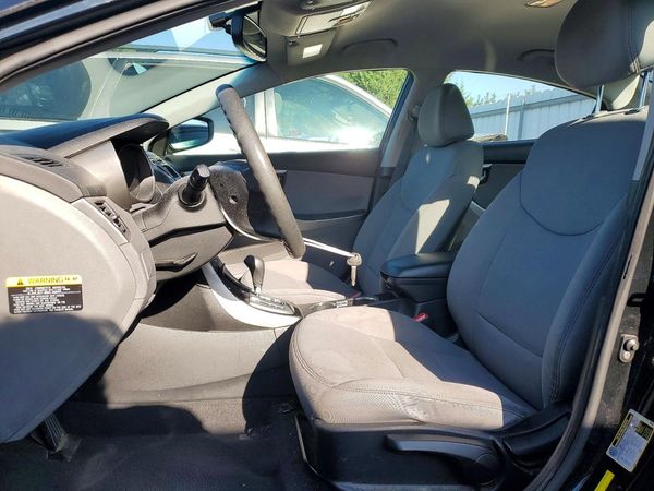 2012 HYUNDAI ELANTRA — DENT