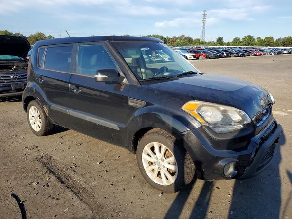 2013 KIA SOUL All Trims — Passenger 3/4
