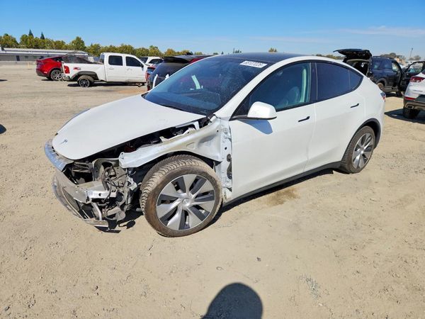 2023 TESLA MODEL Y — DSFA — Front 3/4