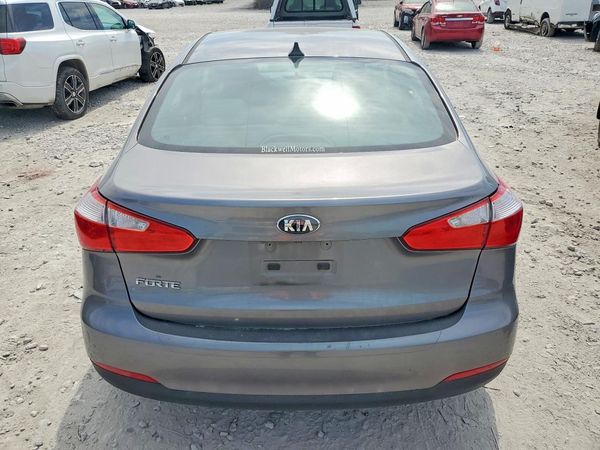 2016 KIA FORTE
