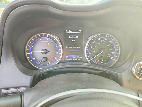 2017 INFINITI Q60