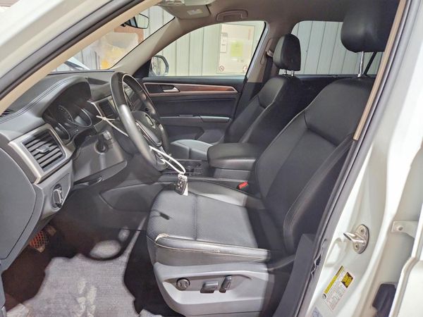 2019 VOLKSWAGEN ATLAS 4Motion SE — DENT