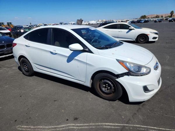2013 HYUNDAI ACCENT