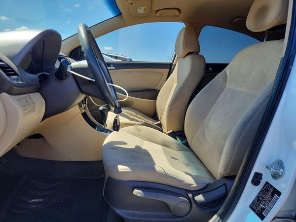 2013 HYUNDAI ACCENT