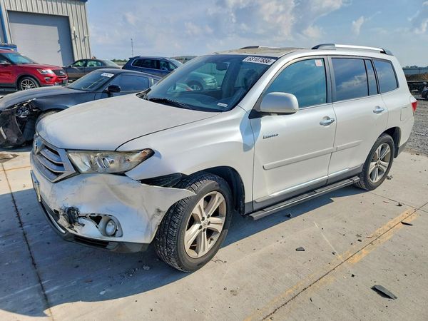 2013 TOYOTA HIGHLANDER Base/Hybrid — Front 3/4