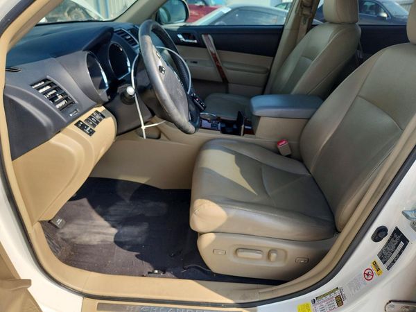 2013 TOYOTA HIGHLANDER Base/Hybrid — DENT
