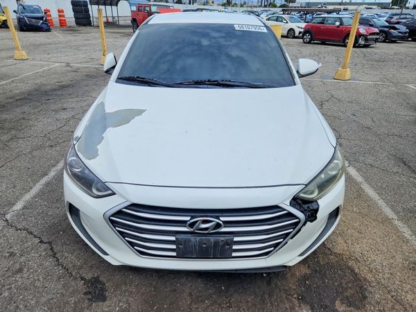 2017 HYUNDAI ELANTRA