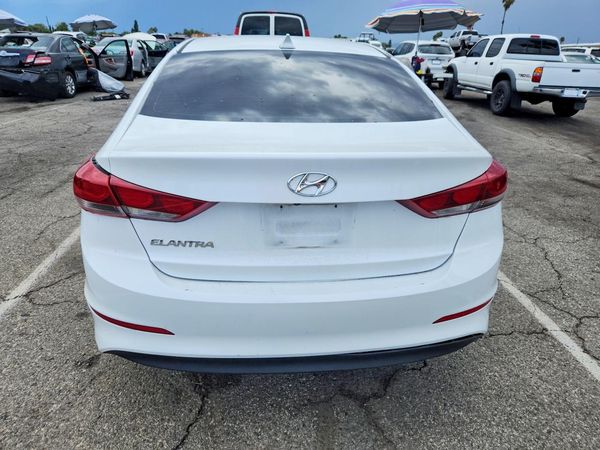 2017 HYUNDAI ELANTRA