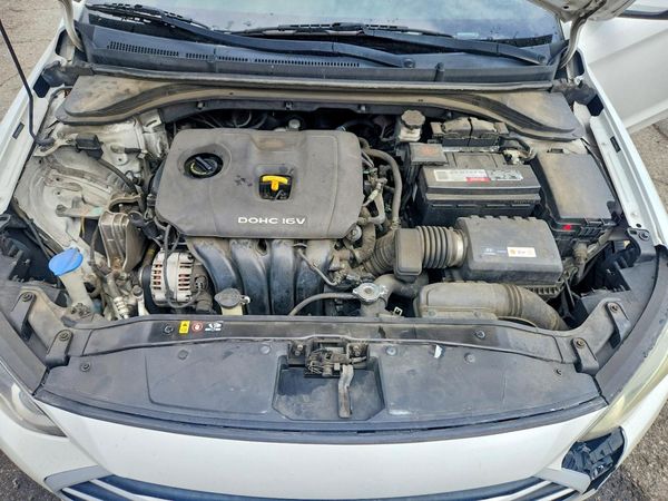 2017 HYUNDAI ELANTRA