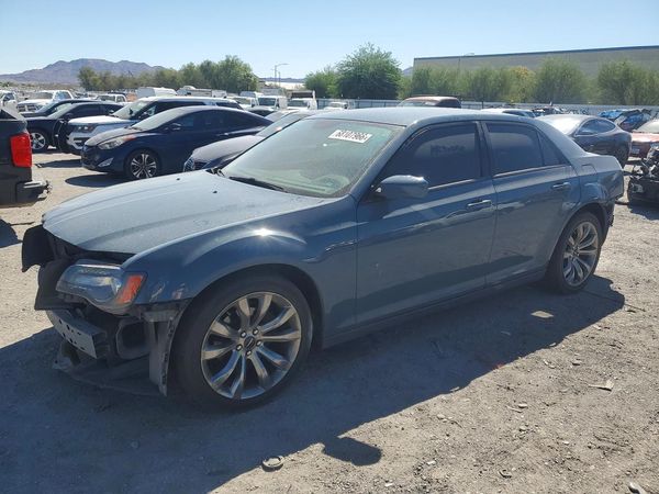 2014 CHRYSLER 300 — DSFA — Front 3/4