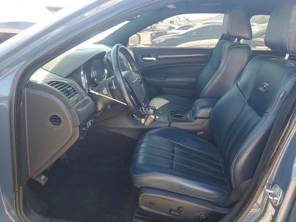2014 CHRYSLER 300 S RWD — DENT