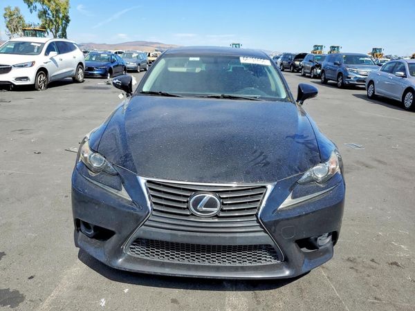 2016 LEXUS IS