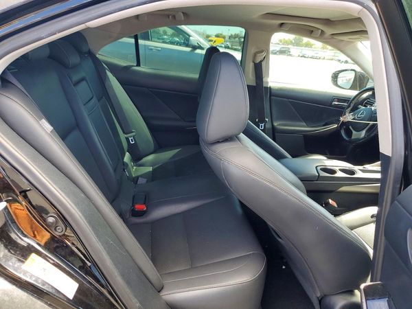 2016 LEXUS IS