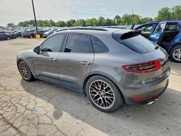 2015 PORSCHE MACAN