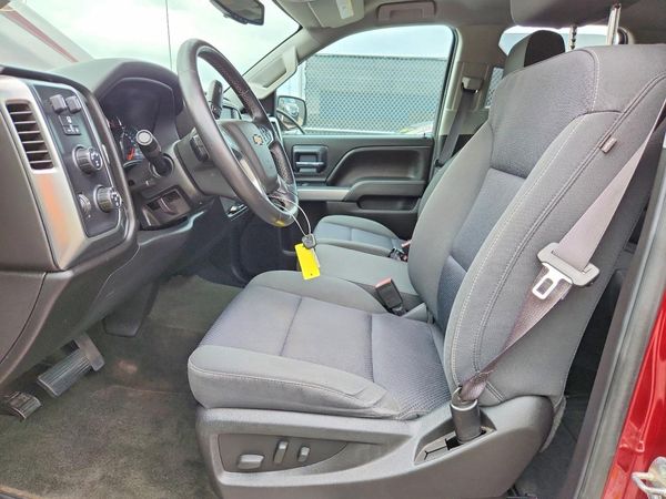 2017 CHEVROLET SILVERADO LT — DENT