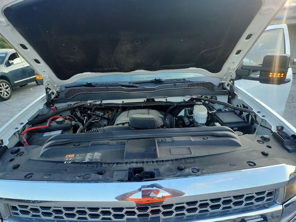2019 CHEVROLET SILVERADO Work Truck/Fleet/Base — Engine bay